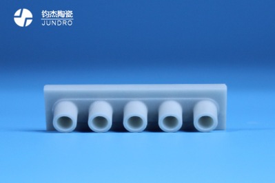 哪些材料可以用來(lái)制作陶瓷坩堝 哪些材料可以用來(lái)制作陶瓷坩堝