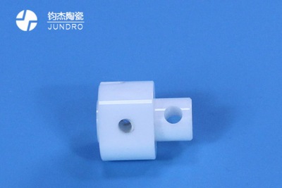 氧化鋯陶瓷的燒結溫度和哪些因素有關 氧化鋯陶瓷的燒結溫度和哪些因素有關