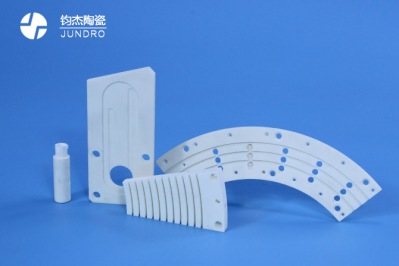 如何選擇氧化鋁陶瓷加工廠 如何選擇氧化鋁陶瓷加工廠