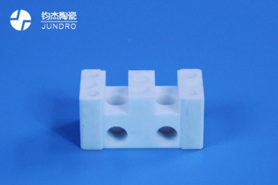 如何選擇氧化鋁陶瓷結構件加工廠 如何選擇氧化鋁陶瓷結構件加工廠